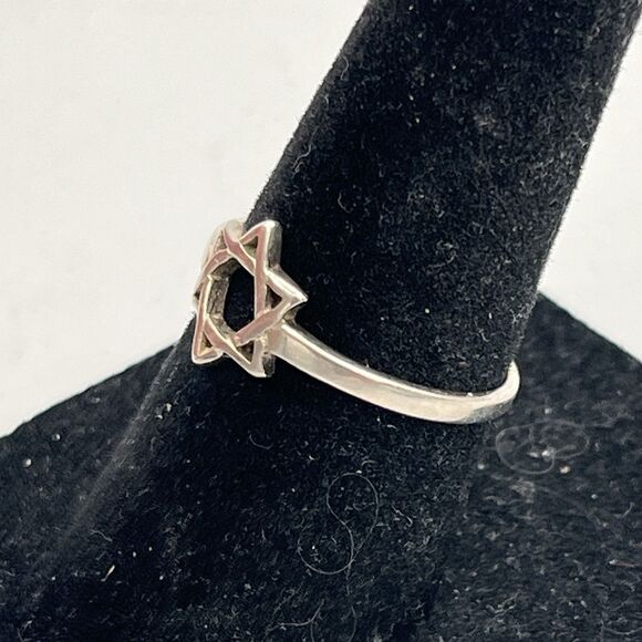 925 Sterling Silver Star of David Ring Simple Classic Midi Ring Size 6.25 - Picture 3 of 5